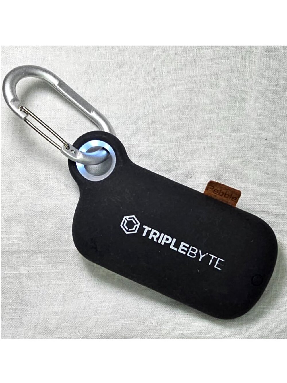 Pebble 5000 mAh Durable Portable Charger Power Bank w Carabiner 2695